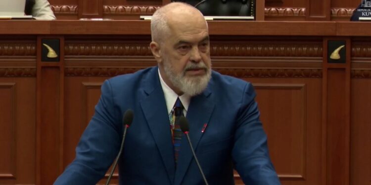 Ju shoh në mur, opozitarëve që më kthenit shpinën: Të lutem, vetëm shëndet!