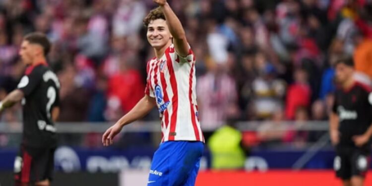 Julian Alvarez shënon, Atletico Madrid mposht Sevillën