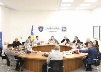 KQZ miraton buxhetin për zgjedhjet, fletëvotimet nga diaspora do të dërgohen me postë.