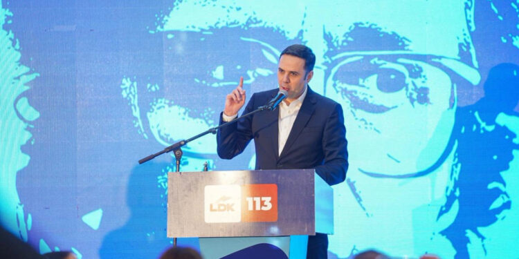 Kandidatët e LDK-së angazhohen për të investuar në infrastrukturë, arsim dhe projekte për të rinjtë në 9 komuna.