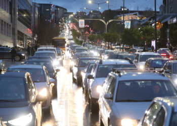 Kaos nga kolonat në Prishtinë (FOTO)