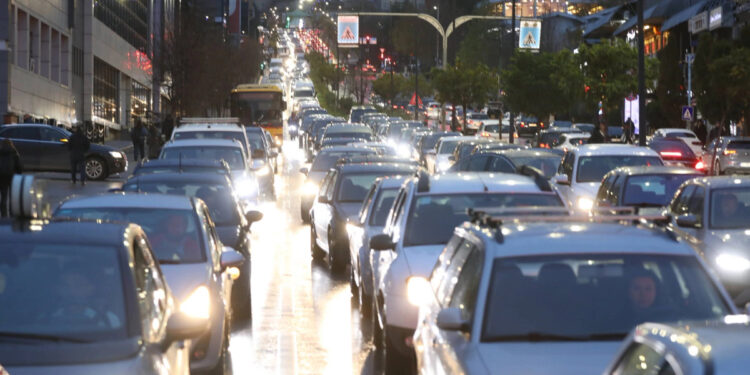 Kaos nga kolonat në Prishtinë (FOTO)