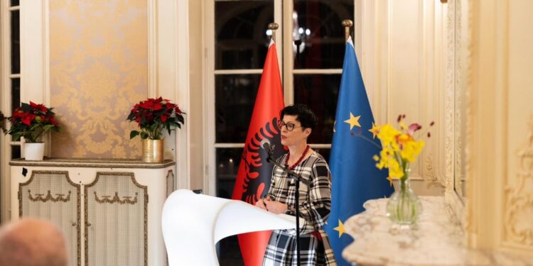 Konferenca e 7-të Ndërqeveritare: Marta Kos, “Si ambasadorja e katërt e Shqipërisë në Bruksel, ndihem se kjo është shtëpia juaj e re”