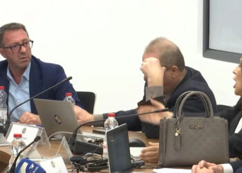 Konflikt i ashpër mes Krasniqit nga VV dhe Labanit nga Lista Serbe: ‘Terroristë dhe kriminelë’