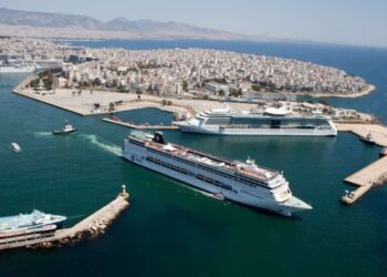 “Konflikti amerikan-kinez për portet e Greqisë: Pekini reagon ndaj ambasadores amerikane, akuzon për dëmtimin e bashkëpunimit ekonomik.”