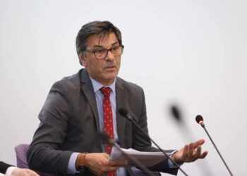 Kryeziu: KQZ nuk duhet t'i delegojë përgjegjësitë institucionale një kompanie private