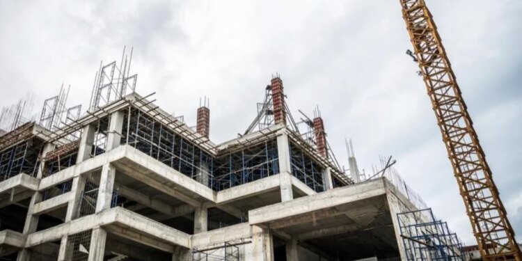 "Kujdes me kredi për shtëpi”, FMN: Nevojiten më shumë monitorime, Shqipëria duhet të plotësojë mangësitë në reforma.