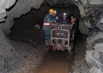 LAJM I FUNDIT: Administratori humb jetën në minierat e Bulqizës