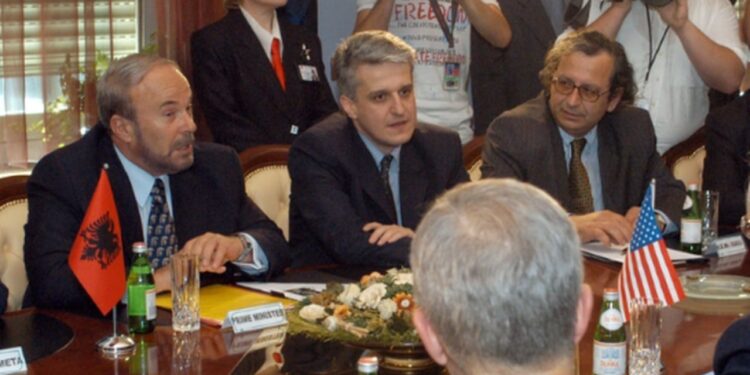 "Largimi i tij shënon fundin e një epoke për PS" / Fatos Nano iku me ëndrrën e presidencës? Majko: Kur fluturon shumë lart, është e vështirë të përshtatesh…