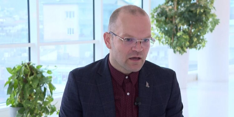 Lista e 'non gratave' në Greqi: PS kërkon informacion mbi numrin e të sanksionuarve, Aulon Kalaja tregon mbi ndalimin e përjetshëm të hyrjes