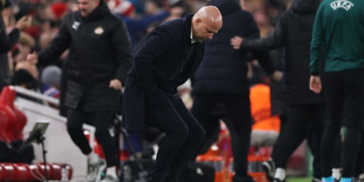 Liverpool nuk sheh shpresë për të ardhmen, mediat britanike kërkojnë shkarkimin e Slotit.