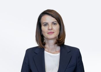 “Lufta” ndaj ndërtimeve të paligjshme, Ministrja Koçiu: Lista e zezë për shkelësit, prishje ose konfiskim i pasurive të tyre