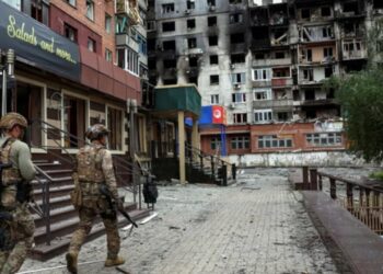 Lufta në Ukrainë: Beteja për Pokrovskun vazhdon ndërsa Rusia pretendon se ka përparuar në qytet, ukrainasit e shpërfillin këtë.