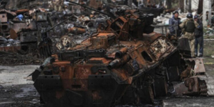 Makina shpërthen pas kontaktit me një minë pranë kufirit Ukrainë-Bjellorus, 5 të vdekur dhe 2 të plagosur.