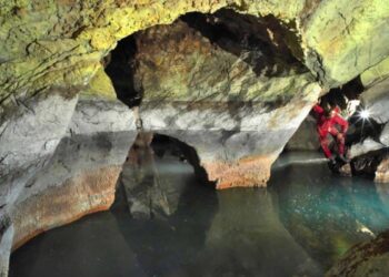 Mbetje kockore të dyshuara si njerëzore zbulohen në Shpellën e Kopiles në Leskovik