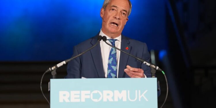 “Mbretëria e Bashkuar nën kërcënim të fortë ekonomik”/ Farage akuzon Starmer: Zgjedhje të parakohshme brenda dy viteve.