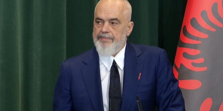 Me rastin e Ditës së Alfabetit, Rama uron: Gjuha shqipe vazhdon të formojë historinë e një kombi që e ka shpirtin te fjala.