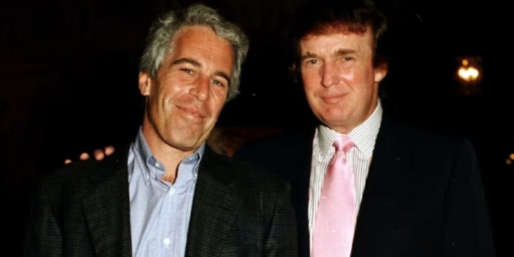 Mesazhet private të Jeffrey Epstein bëhen publike, Trump përmendet në disa email-e.
