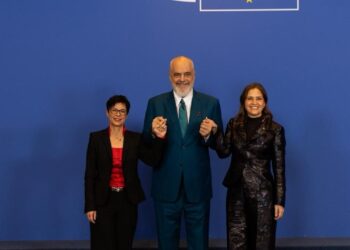 Ministria për Europën dhe Punët e Jashtme: Hapja e të gjithë kapitujve të negociatave për anëtarësimin në BE tregon suksesin e reformave dhe përkushtimin e institucioneve shqiptare.