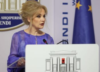 Miratimi i ligjit për “Barazinë Gjinore” në Kuvend, deputetja e PS-së: Nevojiten reforma të thella ligjore.