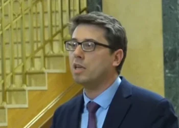 Murati: Opozita dhe Lista Serbe konfirmuan barrikadimin ndaj Kurtit.