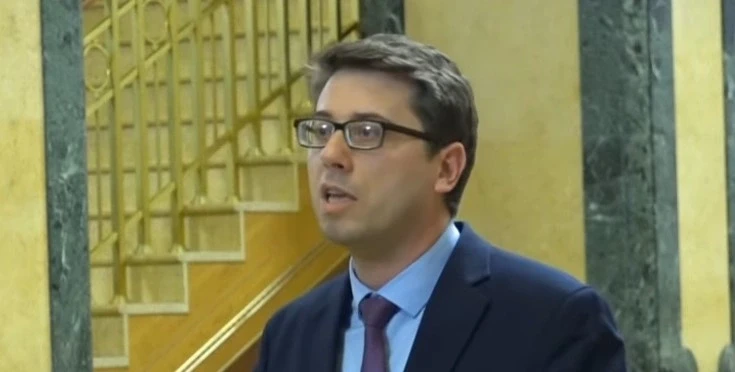 Murati: Opozita dhe Lista Serbe konfirmuan barrikadimin ndaj Kurtit.