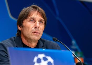 Napoli në gatishmëri para Qarabagut, Conte thekson nevojën për "helmetat" në ndeshjen vendimtare të Ligës së Kampionëve: Na duhet intensiteti.