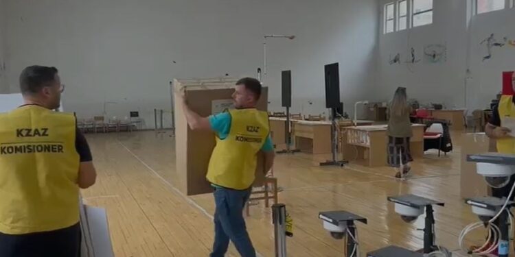 Nesër mbahet zgjedhjet, fillon shpërndarja e materialeve në Vlorë.