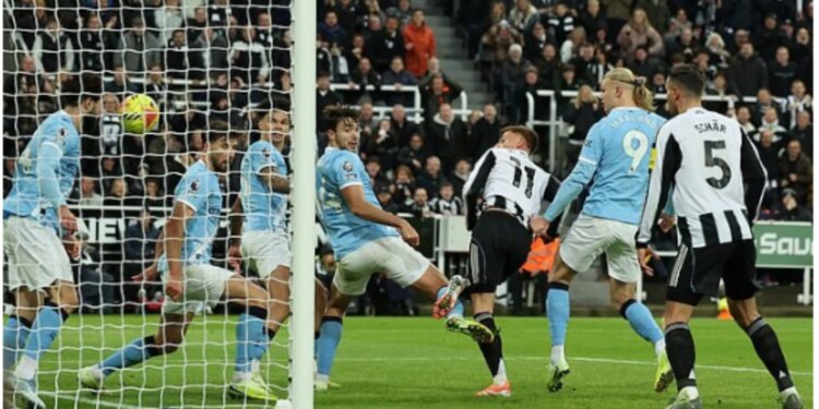 Newcastle mposht për herë të parë Manchester City në ligë, duke lënë Chelsea në vendin e dytë