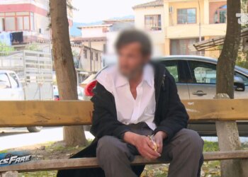 Nga netët në stolin e parkut në një shtrat të sigurt: Fiks Fare transformon jetën e 63-vjeçarit me skizofreni