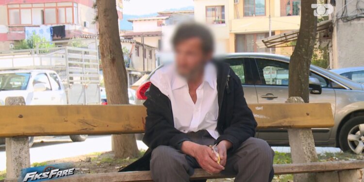 Nga netët në stolin e parkut në një shtrat të sigurt: Fiks Fare transformon jetën e 63-vjeçarit me skizofreni