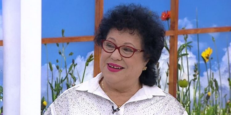 "Një bisedë me zërin tim" - Irini Qirjako tregon për takimin e paharrueshëm me yllin e Hollywood-it.