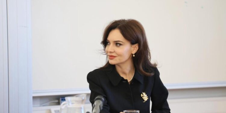 Një ditë pas raportit të progresit të BE-së, Komisionerja e Kosovës takohet me Spiropalin: Nuk ka dyshime, Shqipëria po e ndjek rrugën e duhur.