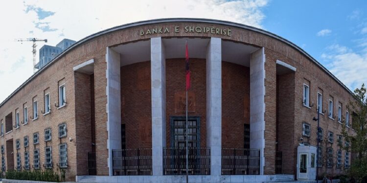 Norma e interesit mbetet stabile, Sejko: Inflacioni pritet të bëhet prioritet në mes të 2026-ës, rreziqet nuk përjashtohen.