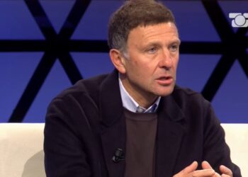 Nuhiu si përfundoi duke iu bashkuar Tiranës, Jupi vlerëson formën e dobët të bardhebluve: Flamurtari ende ka një shpresë