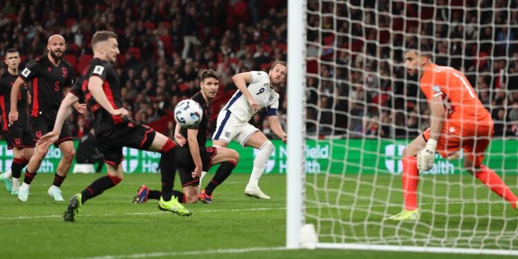 Opinioni/ A jemi në gjendje të sfidojmë tabunë ndaj Anglisë? Të dhënat e statistikave thonë "jo", por futbolli nuk njeh histori.