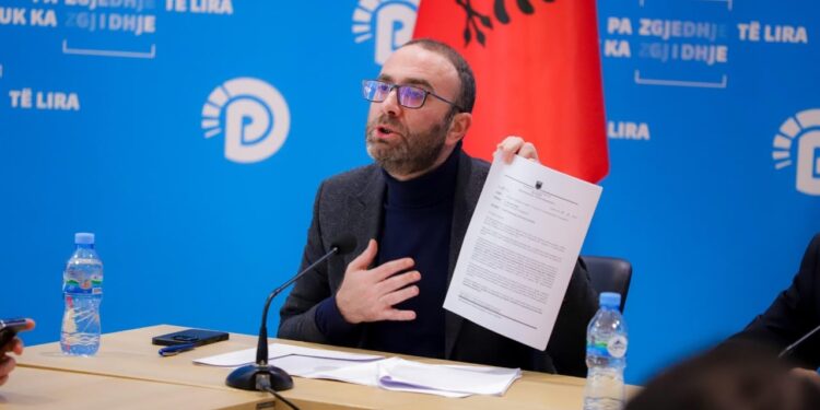 PS e refuzoi formimin e dy Komisioneve Hetimore, Bardhi: Po përpiqen të shkatërrojnë parlamentin siç vepruan me zgjedhjet e 11 majit.