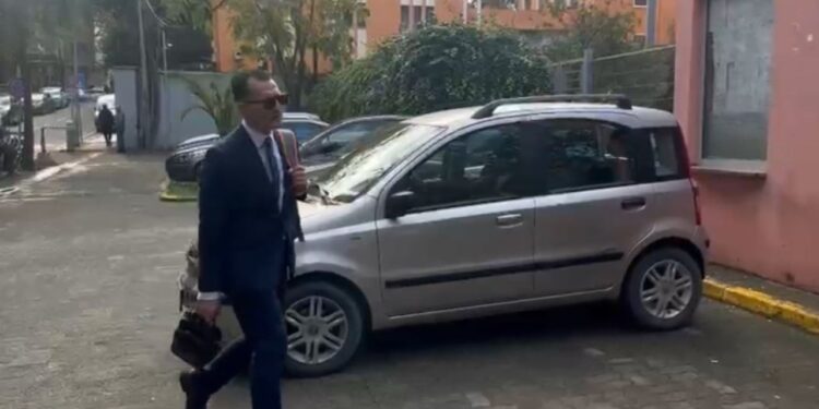 Paraprakisht në seancën dëgjimore për Metën, ish-presidenti kërkon ndryshimin e masës, avokati i tij paraqitet në GJKKO