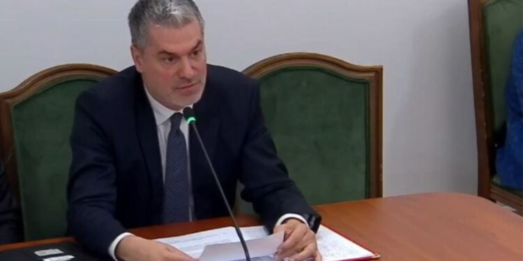 Pas dorëheqjes si kryebashkiak i Vlorës, Ermal Dredha propozohen ambasador i Shqipërisë në Zvicër nga Komisioni i Jashtëm.