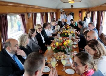 Pas një shekulli priteje, Bullgaria dhe Maqedonia e Veriut nënshkruajnë marrëveshjen për tunelin hekurudhor.