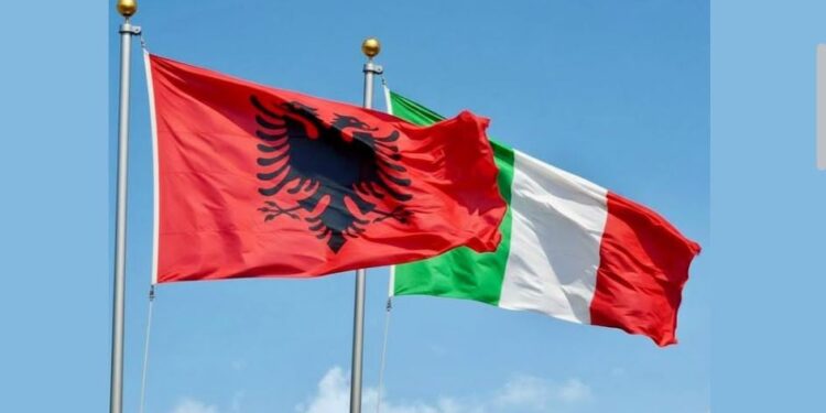 Pas takimit të përbashkët mes Shqipërisë dhe Italisë, kryeministri Rama shprehet: Krenar për këtë ditë të rëndësishme, nënshkruajmë 16 marrëveshje.