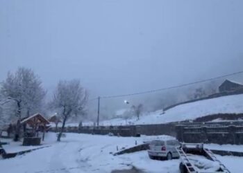 Peizazhe dimërore mahnitëse, dëbora ëmbëlsisht mbulon destinacionin turistik të Lëpushës.