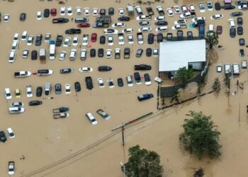 Përmbytje katastrofike në Azinë Juglindore: Tajlanda zhduket nën ujë një herë në 300 vite (Video)