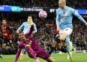 Premier League: "Roboti" Haaland vazhdon të jetë në formë, shënon dy gola në fitoren e Manchester City ndaj surprizës së sezonit.