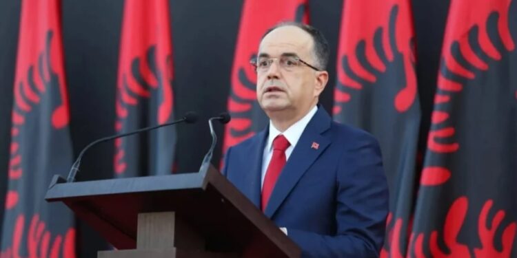 Presidenti Begaj takohet me përfaqësues të Diasporës shqiptare në Kajro, thekson rëndësinë historike të saj në Egjipt.