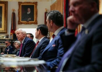 Presidenti i SHBA-së gati të shkarkojë këshilltarin për Sigurinë pas përplasjes me besuese të Trump dhe Chris LaCivita gjatë fushatës së 2024.