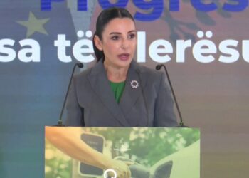 Prezantimi i projektit "OSHEE Charge", Balluku: Energji prioritet për investimet e huaja.