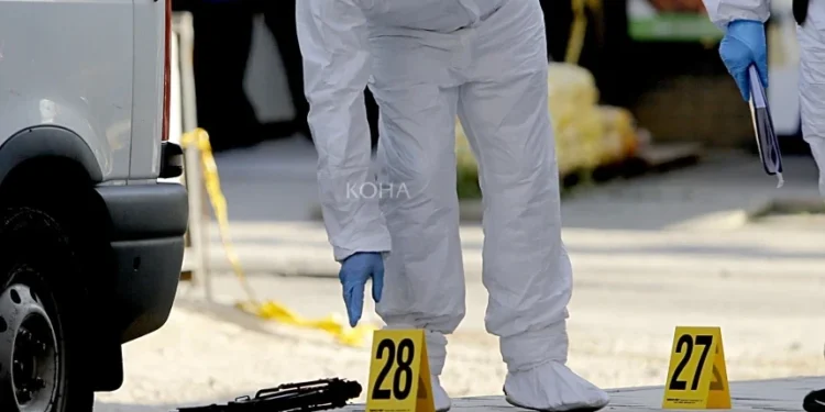 Prokuroria lidh vrasjen në Fushticë me armën e gjetur në shtëpinë e vëllait të viktimës