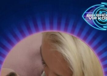 Puthja e parë në "BBVK": Momente emocionuese mes çiftit!