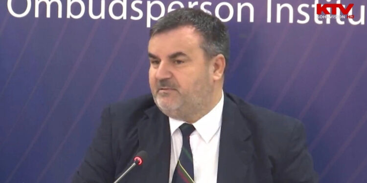 Qelaj: Më u ndalua të bëj shënime gjatë takimit me Thaçin dhe të tjerët në Hagë